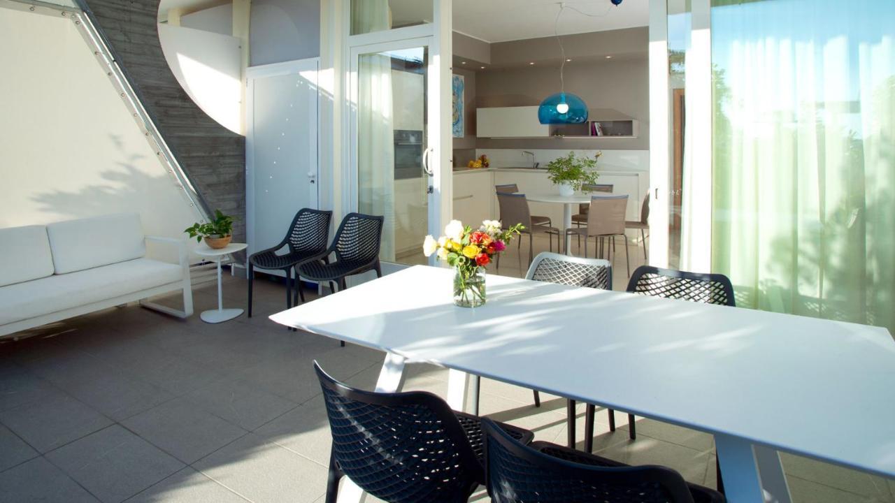 Marina Uno View Apartment Линяно Сабиадоро Екстериор снимка
